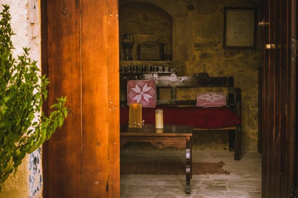 The Royal Stonehouse : Sophia Villa Vasiliki  Luaran gambar