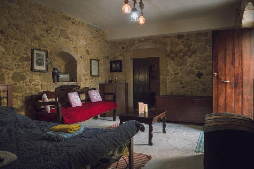 The Royal Stonehouse : Sophia Villa Vasiliki  Luaran gambar